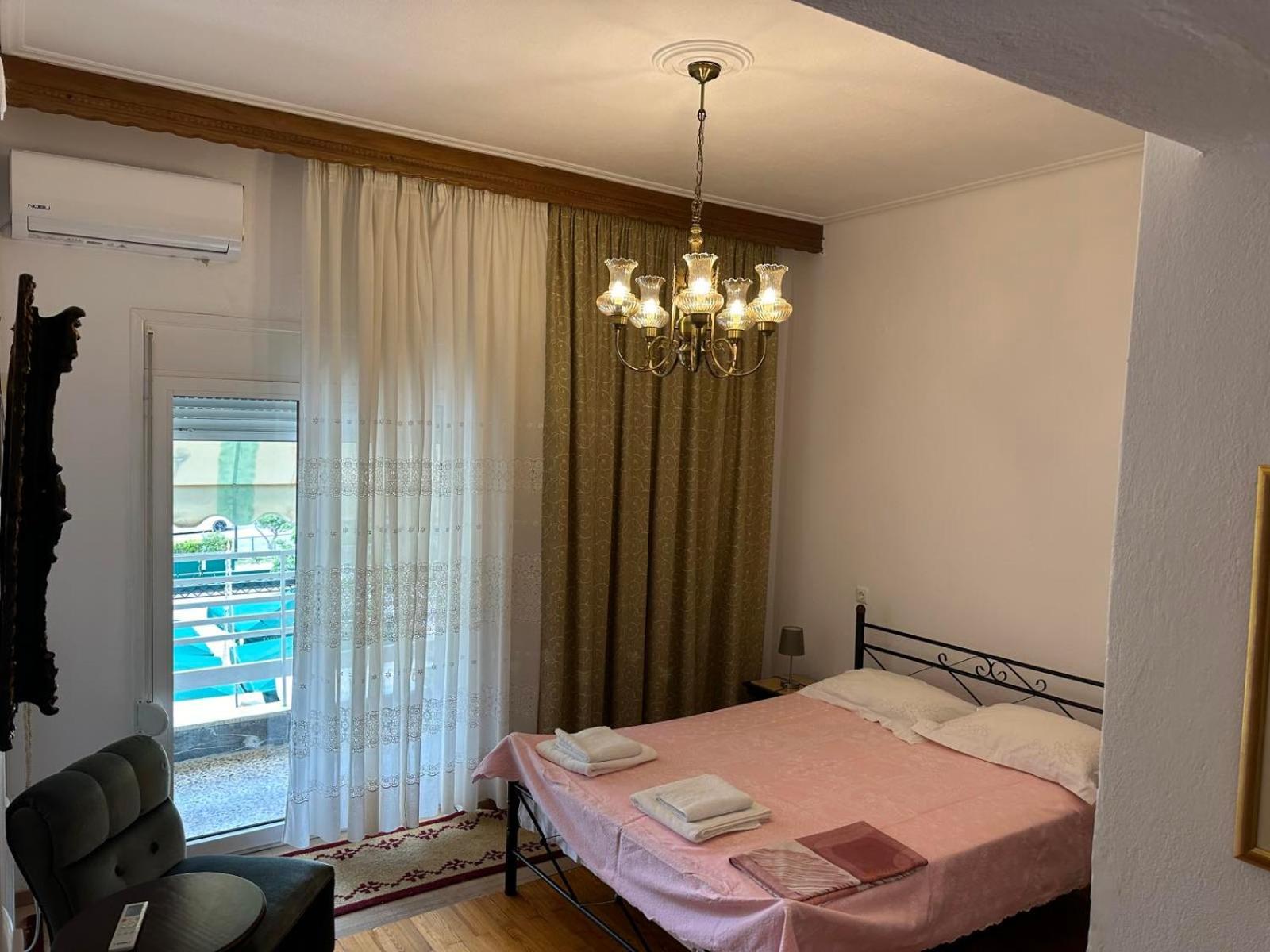 Theoni Central Apartment Καλαμπάκα Εξωτερικό φωτογραφία